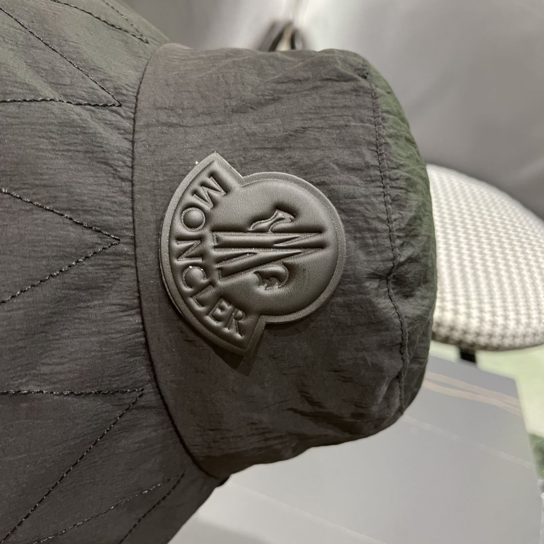 Moncler Caps